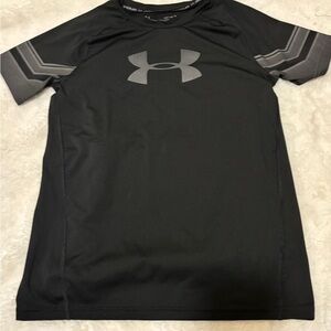 Under Armour Black and Gray Short Sleeve Tee